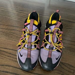 Nike Air Max 270 Bowfin Black Atomic Violet Amarillo